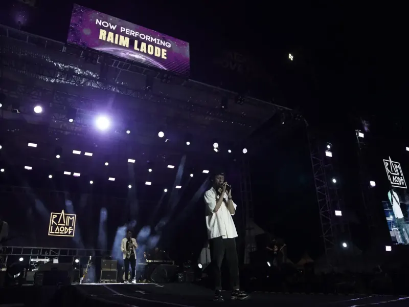 Raim Laode di MEGA MOVE IT FEST 2024 Ambon